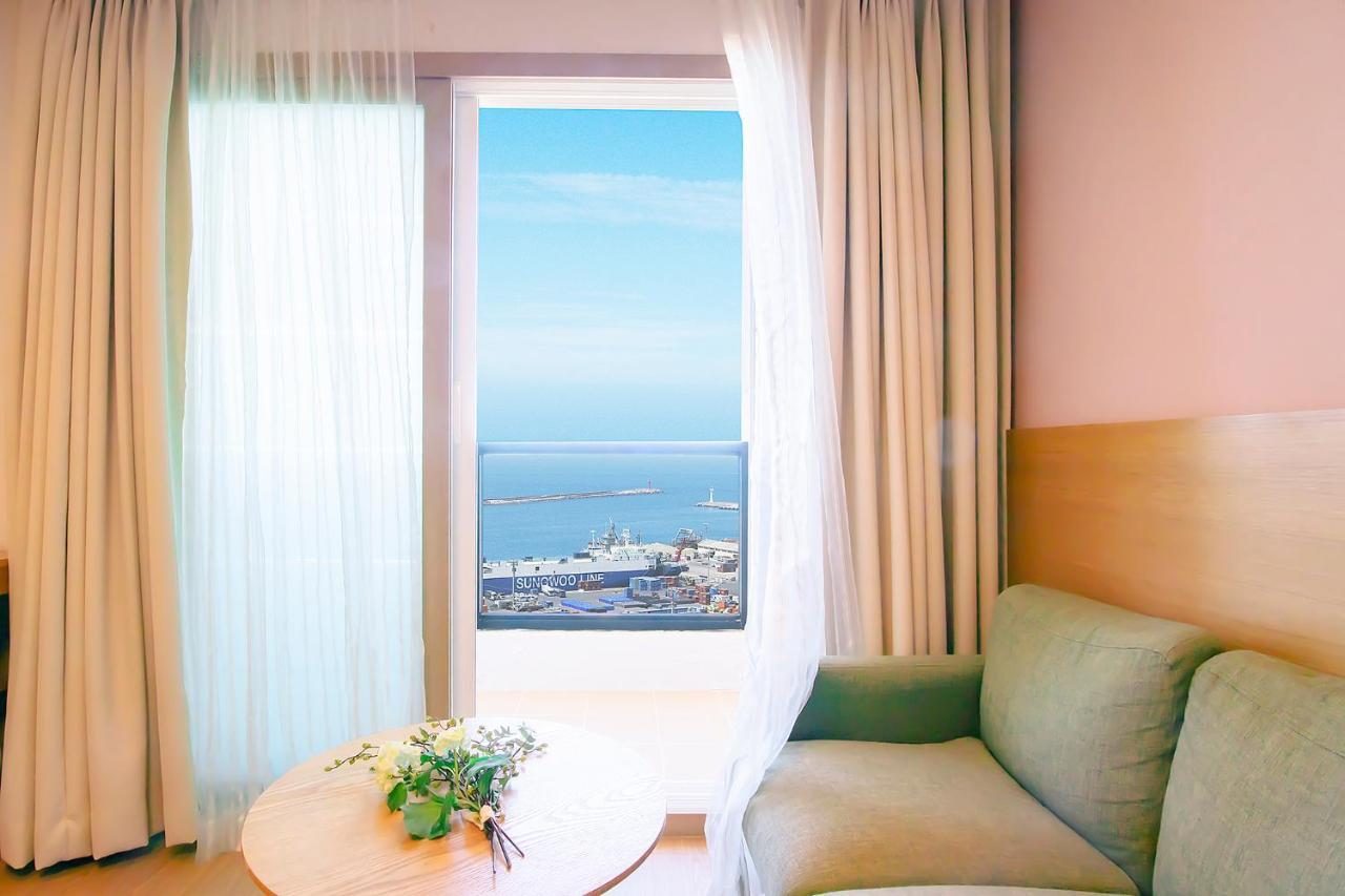 Sims Hotel Jeju Buitenkant foto